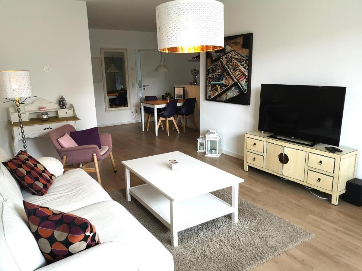 Ferienwohnung Art In Born Esterno foto