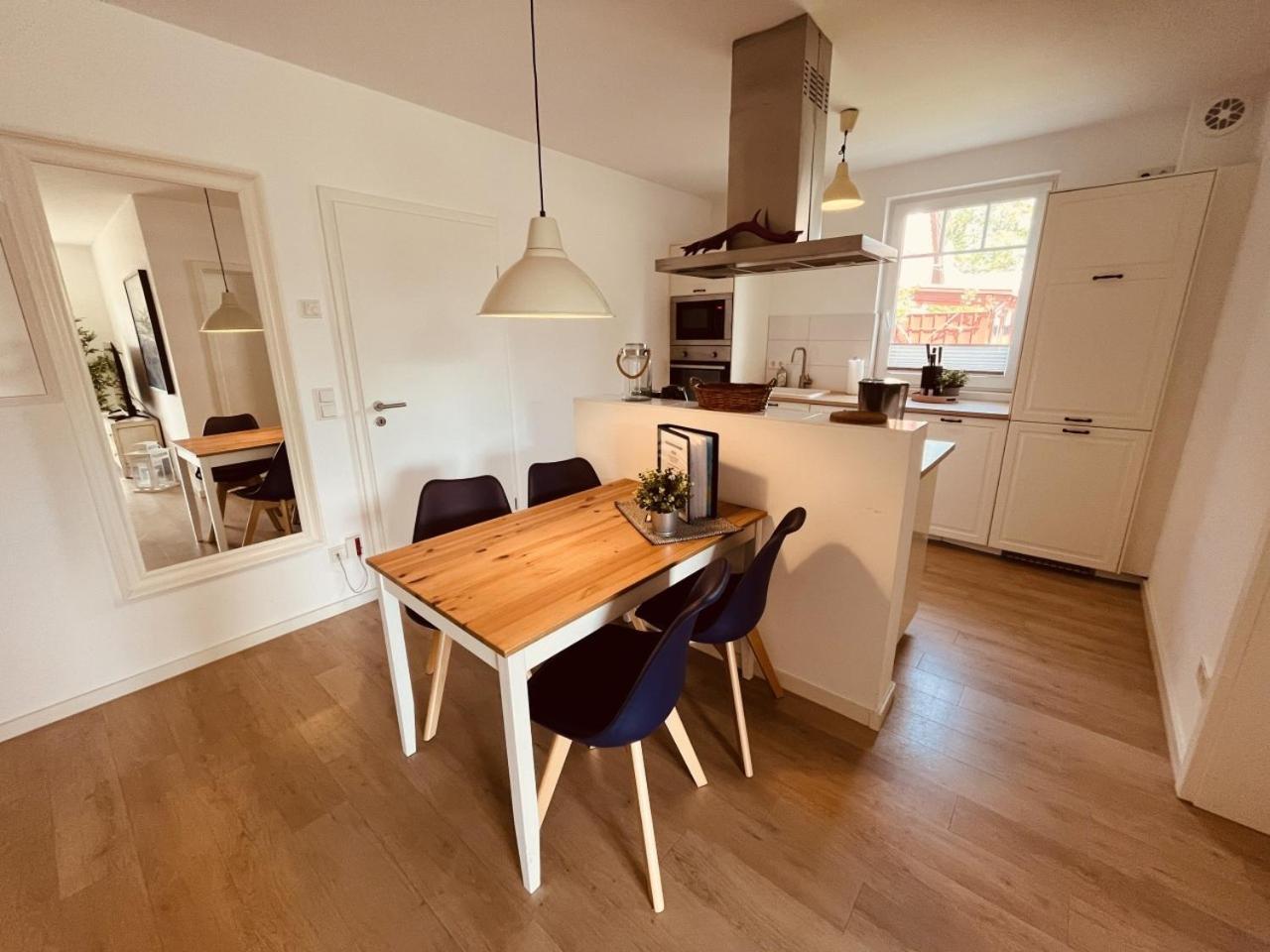 Ferienwohnung Art In Born Esterno foto